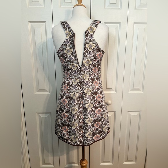 Zara Trafaluc Brown Cream Blue Peach Gold Thread
Brocade Shift Dress Size Med. - Picture 5 of 5